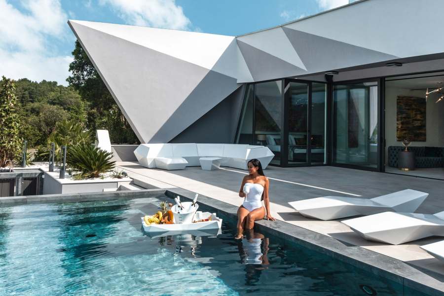 Vila s bazenom – luksuzno ljetovanje na Jadranu